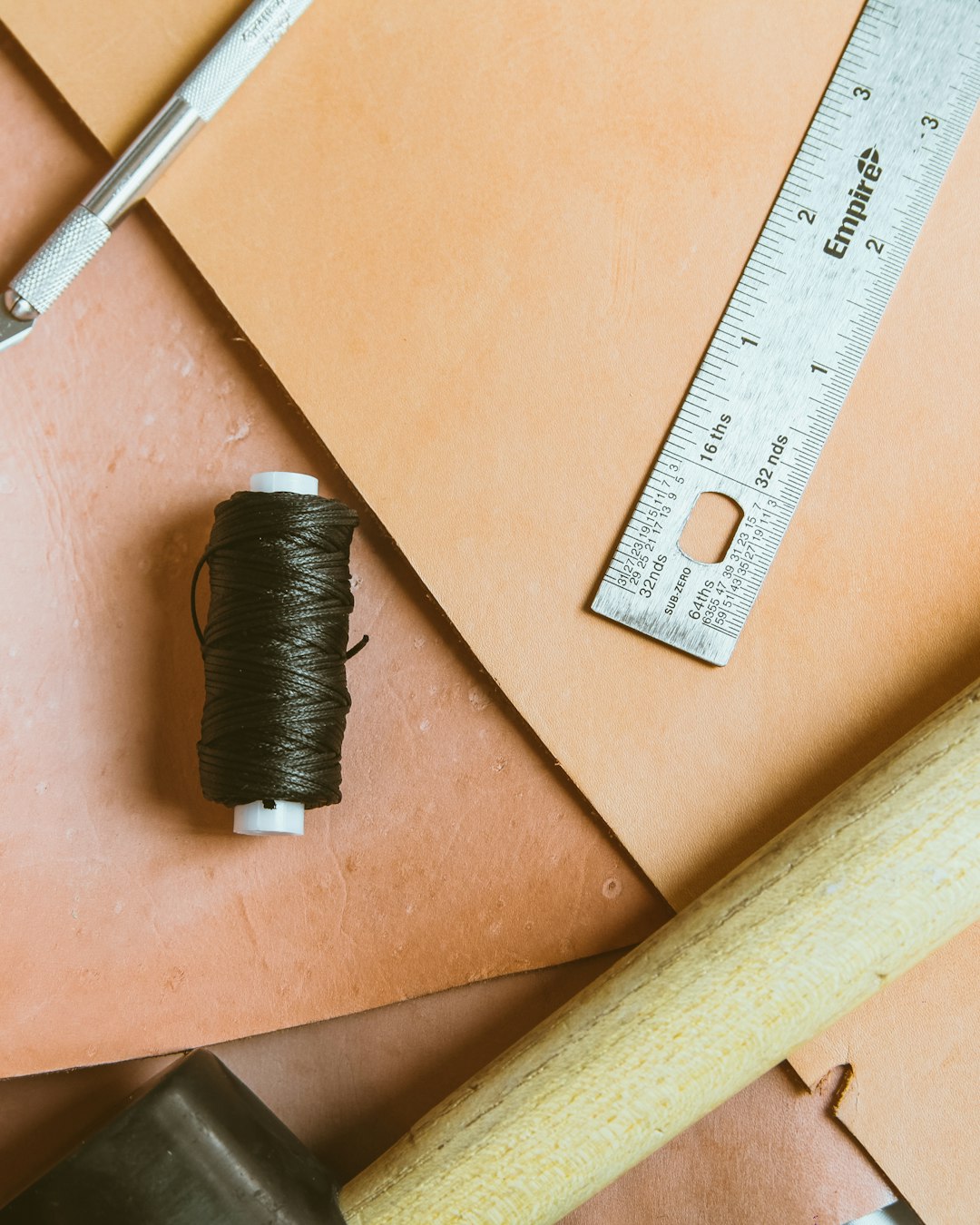Leather goods craftsmanship — handbag sourcing and quality evaluation at trade shows